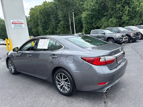 Used 2017 Lexus ES 350 w/ Navigation System Package FWD image 5