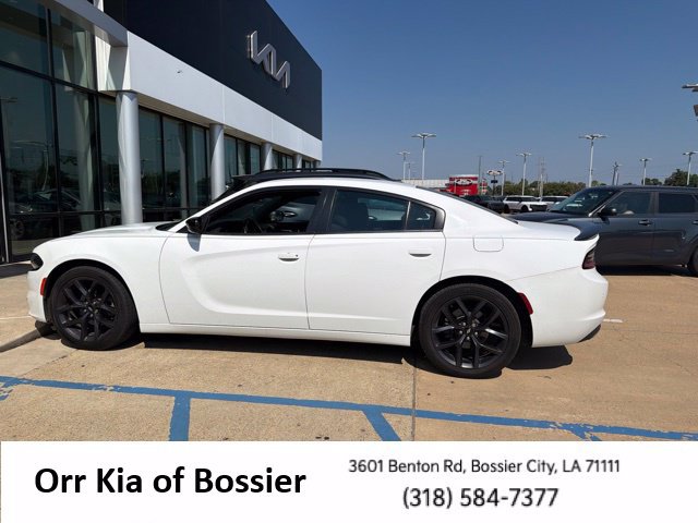 Used 2019 Dodge Charger SXT w/ Plus Group RWD image 8