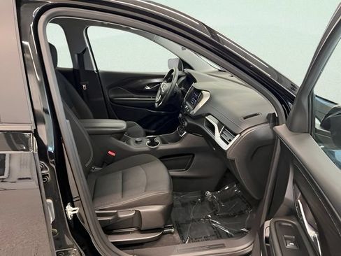 Used 2024 GMC Terrain SLE FWD image 12