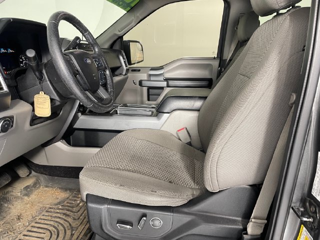 Used 2016 Ford F150 XLT w/ Equipment Group 302A Luxury AWD/4WD image 2
