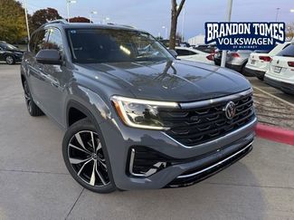 New 2025 Volkswagen Atlas SEL Premium R-Line video 1