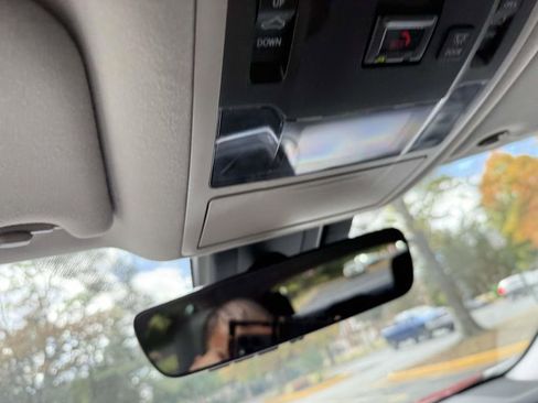 Used 2022 Lexus RX 450h AWD w/ Premium Package image 27