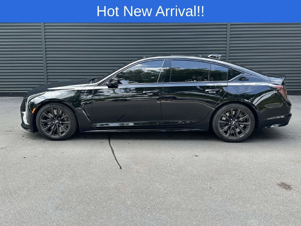 Used 2025 Cadillac CT5 V Blackwing w/ Parking Package RWD image 2