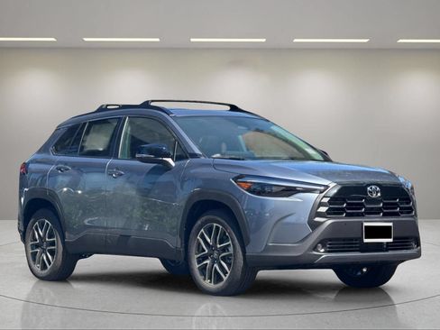 New 2026 Toyota Corolla Cross XLE FWD image 33