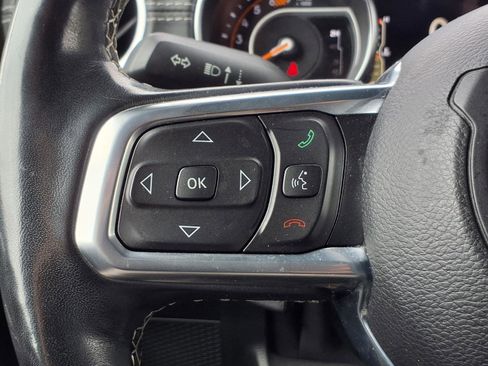 Used 2020 Jeep Wrangler Unlimited Sahara AWD/4WD image 16