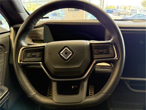Used 2022 Rivian R1T Adventure image 12