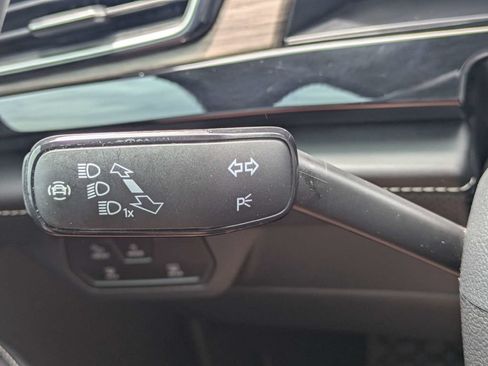 Used 2024 Volkswagen Atlas SEL AWD/4WD image 31