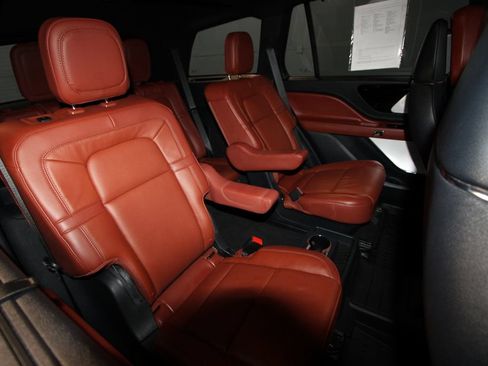 Used 2025 Lincoln Aviator Reserve w/ Equipment Group 201A AWD/4WD image 27