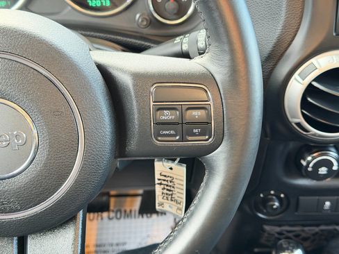Used 2014 Jeep Wrangler Sahara w/ Connectivity Group image 59