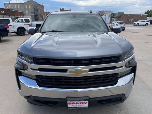 Used 2019 Chevrolet Silverado 1500 LT AWD/4WD image 8