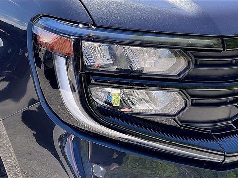 Used 2025 Ford Expedition Max Active AWD/4WD image 28