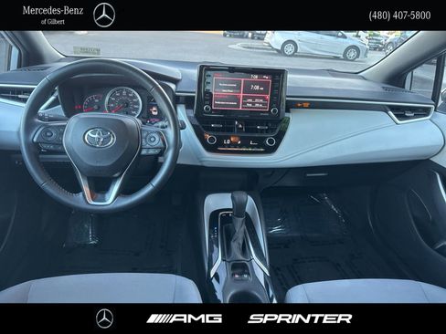 Used 2022 Toyota Corolla SE FWD image 18