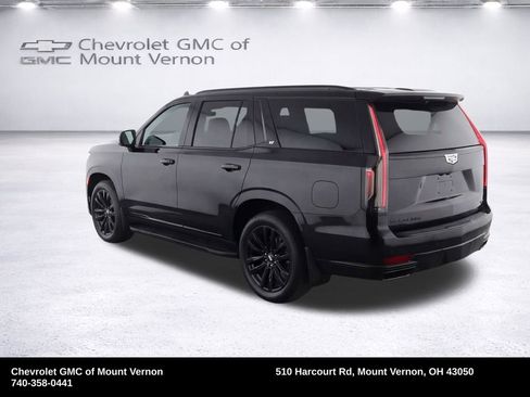 Used 2024 Cadillac Escalade ESV Sport w/ LPO, ONYX Package AWD/4WD image 22