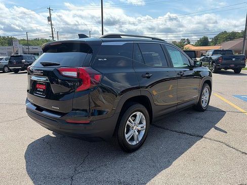 Used 2024 GMC Terrain SLE w/ Driver Convenience Package AWD/4WD image 6