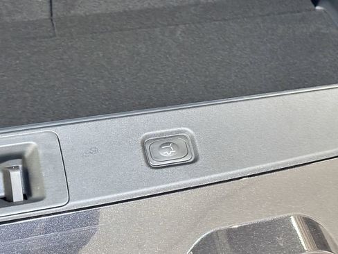 New 2026 Ford Expedition Platinum image 15