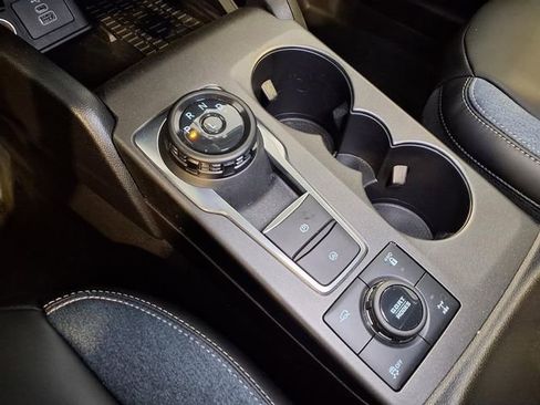 Used 2025 Ford Bronco Sport Outer Banks w/ Sasquatch Outer Banks Package AWD/4WD image 9