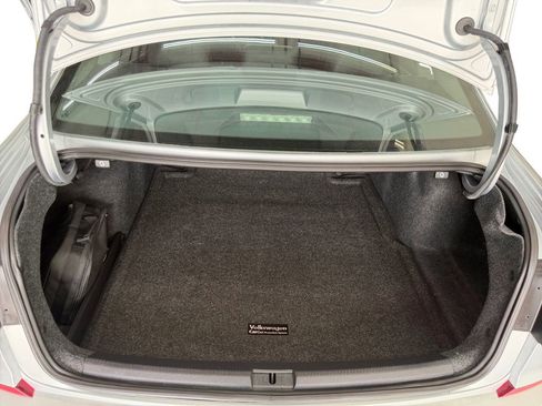 Used 2018 Volkswagen Passat 2.0T R-Line FWD image 19