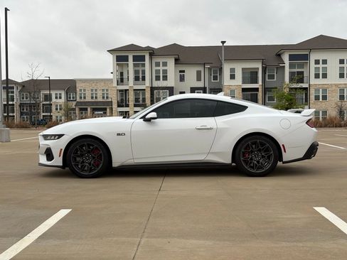 Used 2024 Ford Mustang GT Premium w/ GT Performance Package image 4