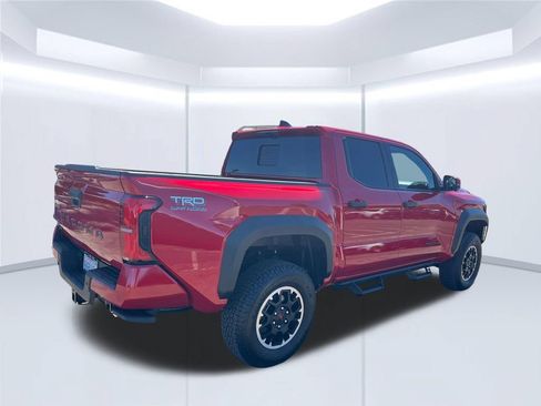 Used 2025 Toyota Tacoma TRD Off-Road w/ TRD Off Road Premium Package AWD/4WD image 5