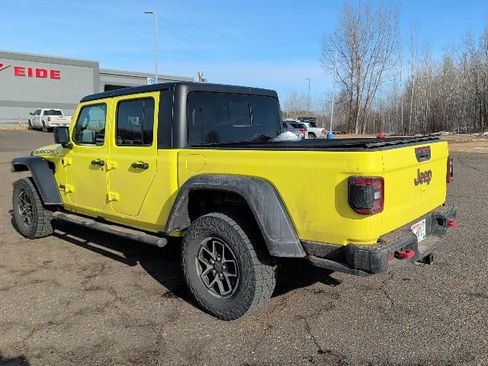 Used 2024 Jeep Gladiator Rubicon w/ Technology Group image 6