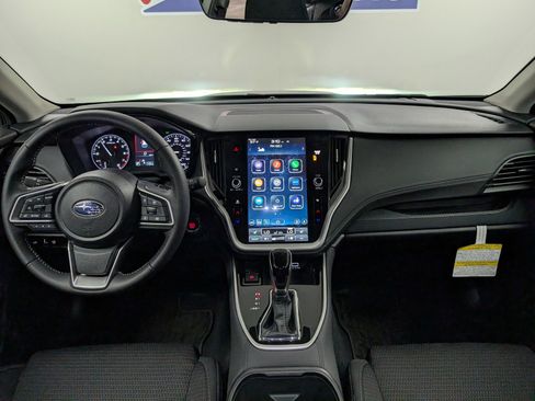 Used 2025 Subaru Outback Premium image 8
