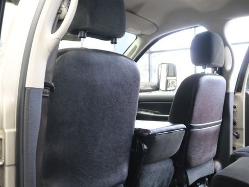 Used 2005 Dodge Ram 3500 Truck SLT w/ Quad Cab Big Horn Value Group image 72