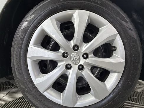 Used 2022 Toyota Corolla LE image 34