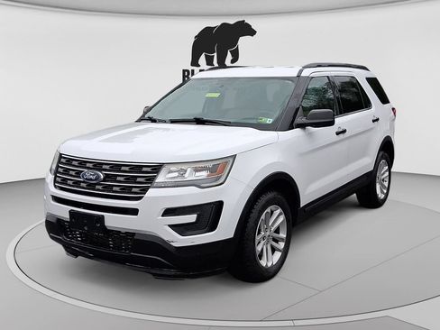 Used 2017 Ford Explorer 4WD w/ Class II Trailer Tow Package image 7