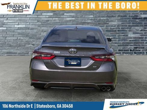 Used 2024 Toyota Camry SE w/ Convenience Package FWD image 4