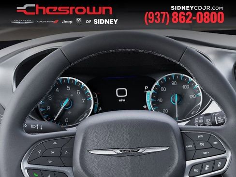 New 2026 Chrysler Pacifica Select image 17