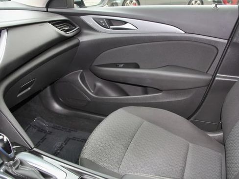 Used 2018 Buick Regal Preferred FWD image 26