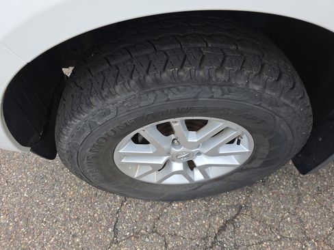 Used 2019 Nissan Frontier SV AWD/4WD image 10