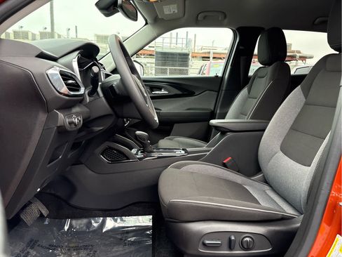 Used 2023 Chevrolet TrailBlazer LT w/ Convenience Package image 15
