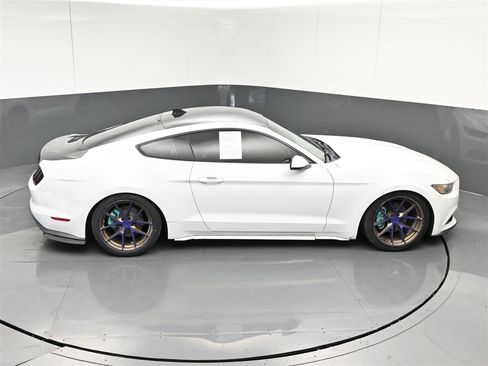 Used 2016 Ford Mustang Premium RWD image 21