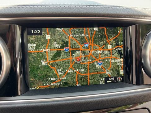 Used 2020 Mercedes-Benz SL 550 image 19