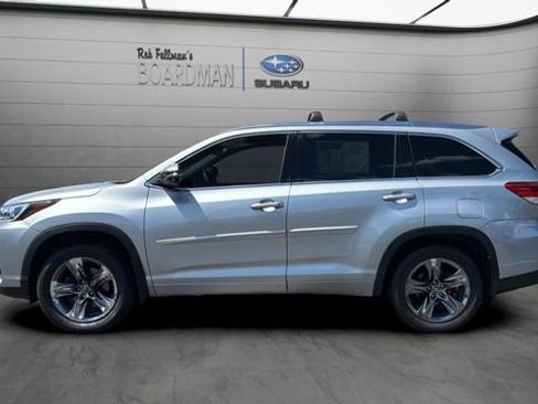 Used 2019 Toyota Highlander Limited Platinum AWD/4WD image 17