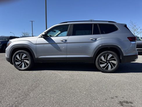 New 2026 Volkswagen Atlas SE AWD/4WD image 2