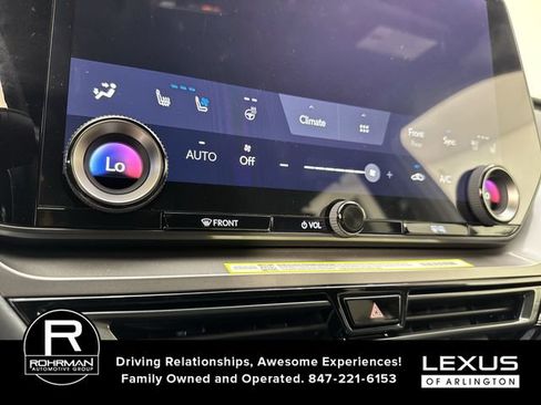 Used 2025 Lexus TX 500h AWD w/ Technology Package image 10