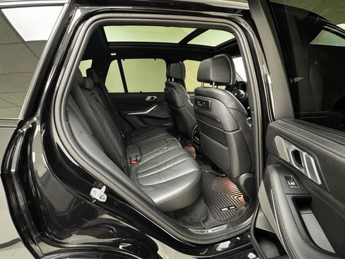 Used 2019 BMW X5 xDrive50i w/ M Sport Package image 16