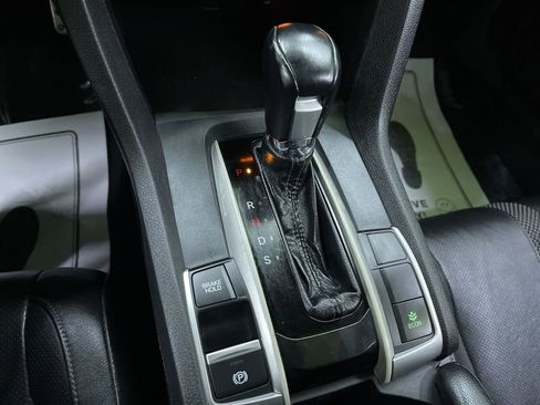 Used 2020 Honda Civic Touring image 25