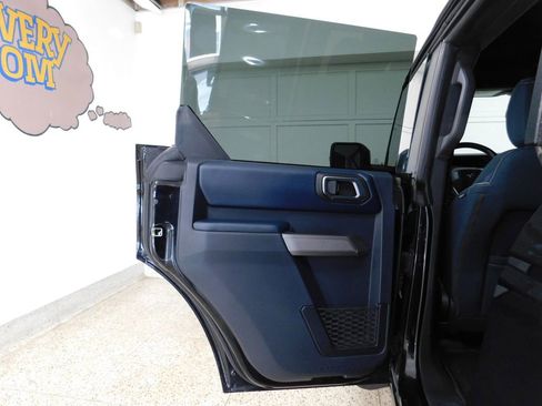 Used 2023 Ford Bronco Outer Banks AWD/4WD image 60