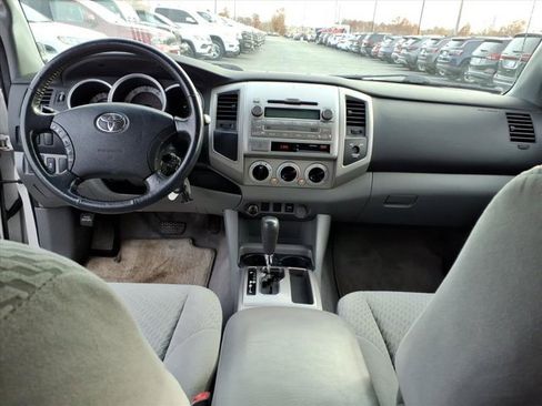 Used 2011 Toyota Tacoma 2WD Access Cab image 8