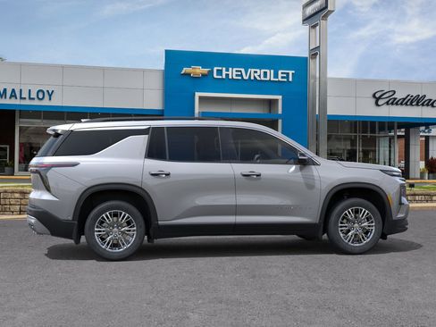 New 2026 Chevrolet Traverse LT image 6