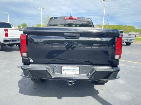 Certified 2023 Chevrolet Colorado Trail Boss w/ Technology Package AWD/4WD image 30