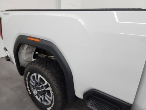 Used 2022 GMC Sierra 2500 SLE image 25