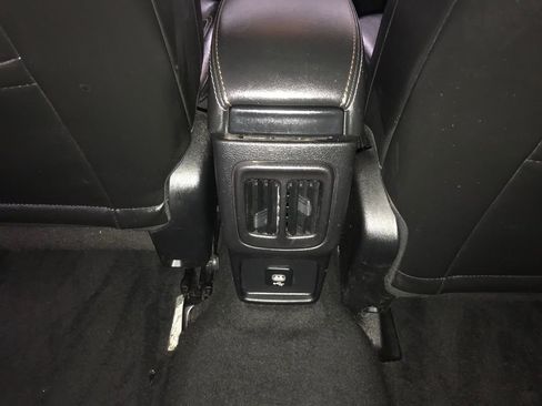 Used 2018 Jeep Compass Latitude w/ Cold Weather Group image 26