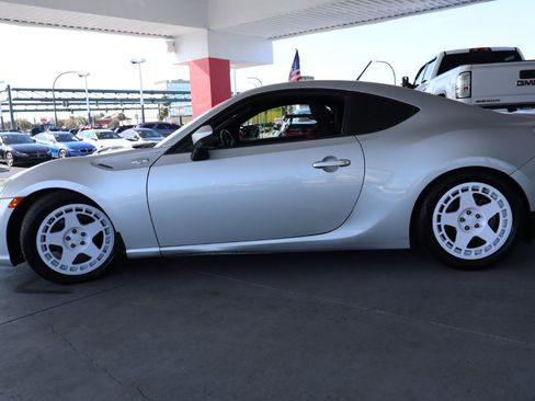 Used 2013 Scion FR-S image 8