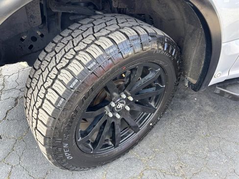 Used 2018 Ford F150 Lariat w/ Equipment Group 502A Luxury image 25