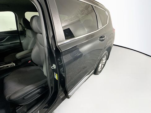 Used 2020 Hyundai Santa Fe SE FWD image 12