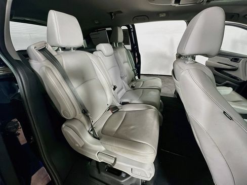 Used 2023 Honda Odyssey Touring image 12